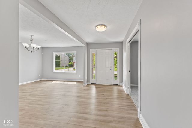 6446 Bonneville Drive, Indianapolis, IN 46237