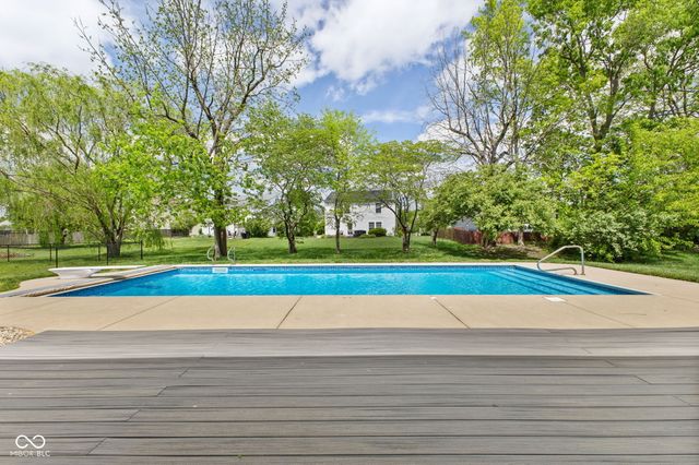 6446 Bonneville Drive, Indianapolis, IN 46237