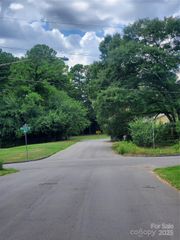 1815 Madison Avenue, Charlotte, NC 28216