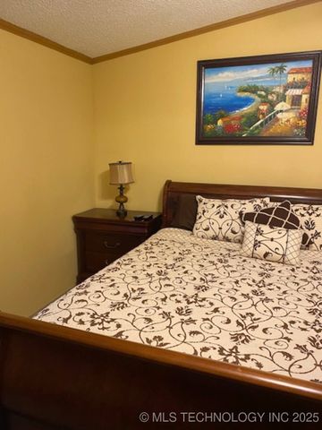 141 Hickory, Eufaula, OK 74432