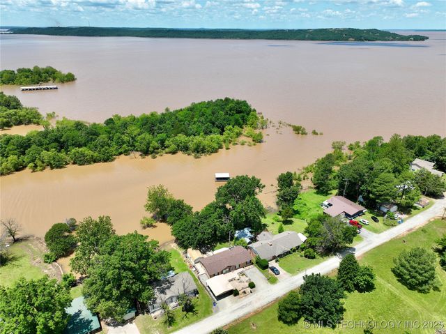 141 Hickory, Eufaula, OK 74432