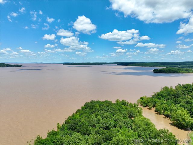 141 Hickory, Eufaula, OK 74432