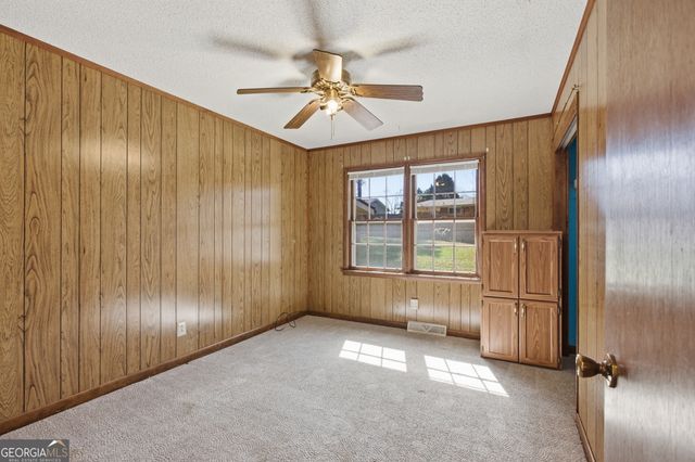 158 Pebble Creek Drive, Toccoa, GA 30577