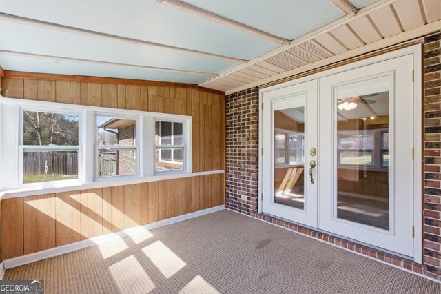 158 Pebble Creek Drive, Toccoa, GA 30577