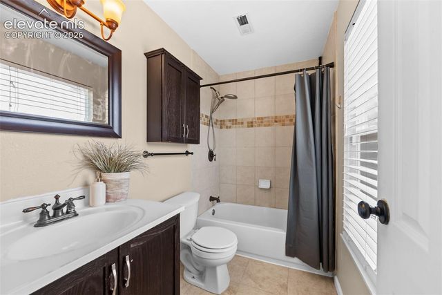 7695 Woody Creek Drive, Colorado Springs, CO 80911