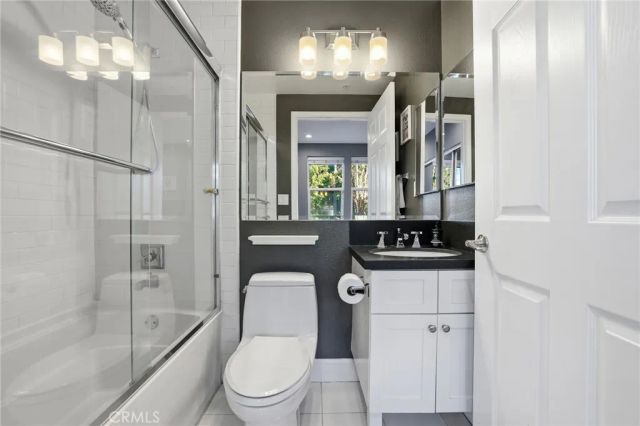 6038 Carlton Way 101, Los Angeles, CA 90028