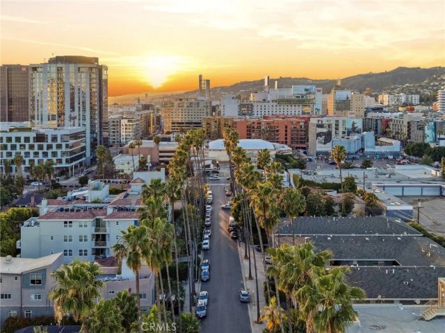 6038 Carlton Way 101, Los Angeles, CA 90028