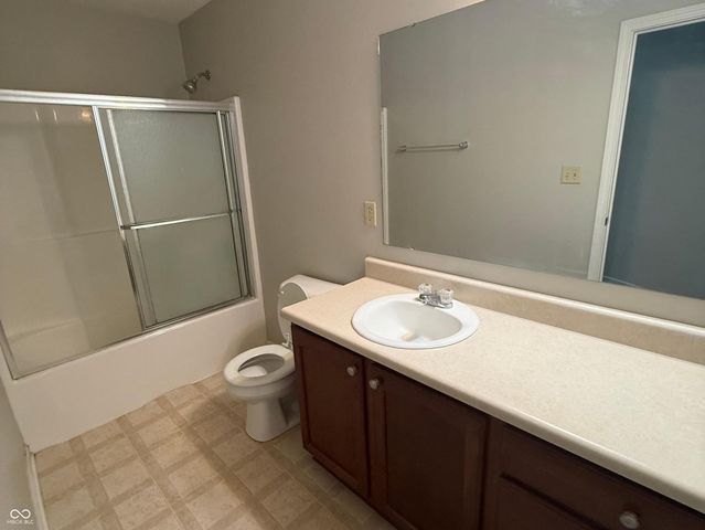 1230 Winter Hawk Court, Greenwood, IN 46143