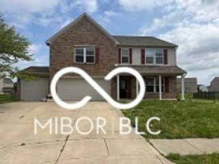 1230 Winter Hawk Court, Greenwood, IN 46143
