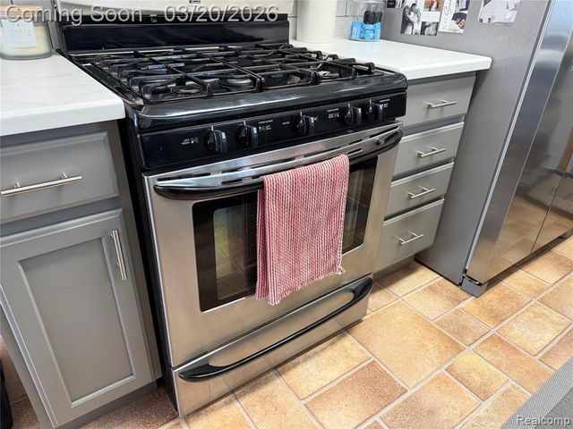 36884 Greenbush Road, Wayne, MI 48184