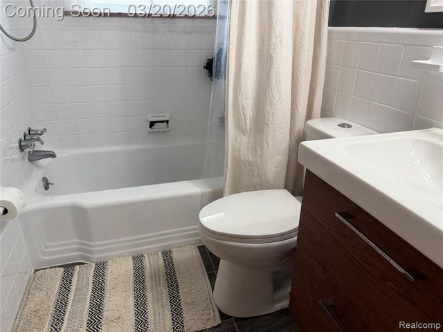 36884 Greenbush Road, Wayne, MI 48184