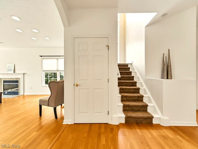 460 Hollyhock Court, Mayfield Heights, OH 44124
