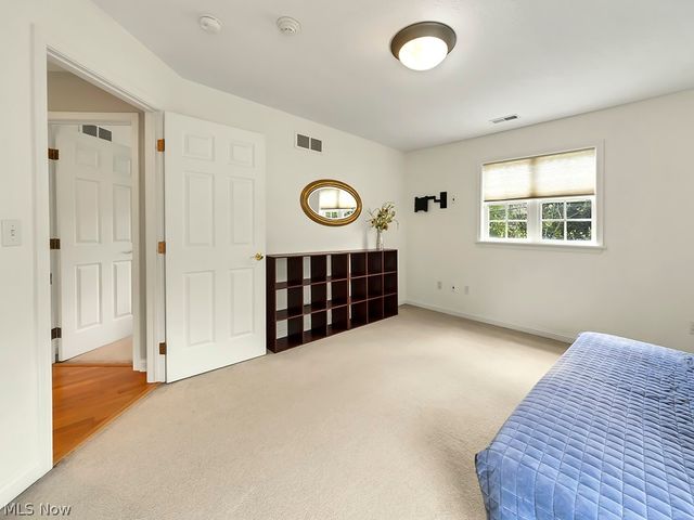 460 Hollyhock Court, Mayfield Heights, OH 44124