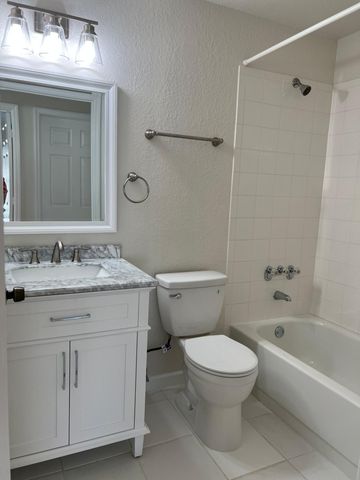 1275 E Lancewood Place, Delray Beach, FL 33445