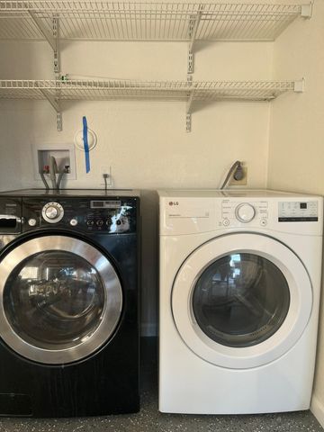 1275 E Lancewood Place, Delray Beach, FL 33445