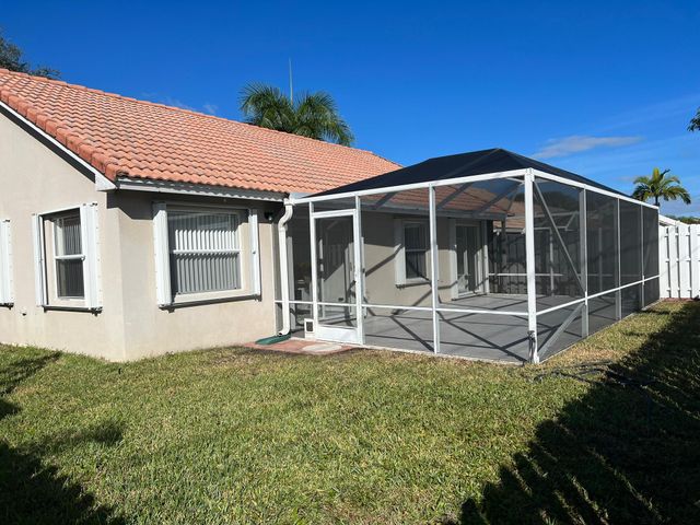 1275 E Lancewood Place, Delray Beach, FL 33445