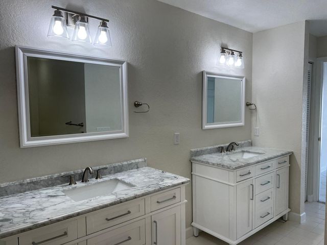 1275 E Lancewood Place, Delray Beach, FL 33445