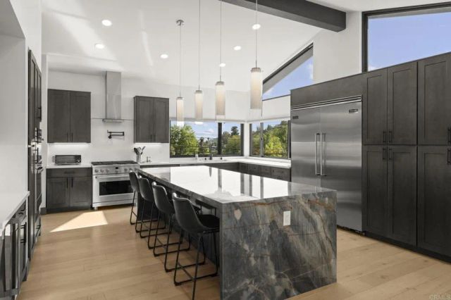 9200 Tropico Drive, La Mesa, CA 91941