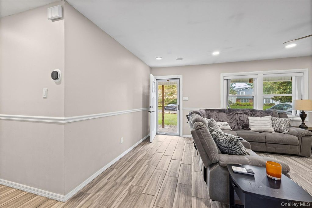 23 Wedgewood Drive, Coram, NY 11727 — photo 5
