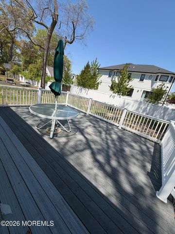 24 Berger Avenue, Oakhurst, NJ 07755