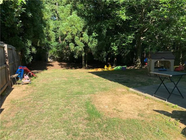 3906 Abernathy Farm Way, Acworth, GA 30101