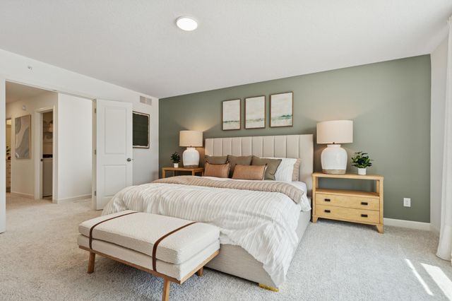 6219 205th Street N, Forest Lake, MN 55025