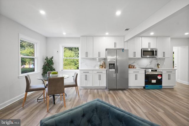 3502 SUMMIT DR, Temple Hills, MD 20748