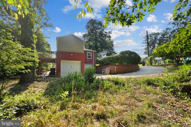 3502 SUMMIT DR, Temple Hills, MD 20748
