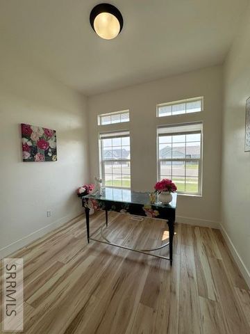 4391 E Arcadia Road, Idaho Falls, ID 83401