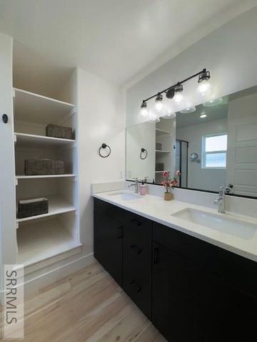 4391 E Arcadia Road, Idaho Falls, ID 83401