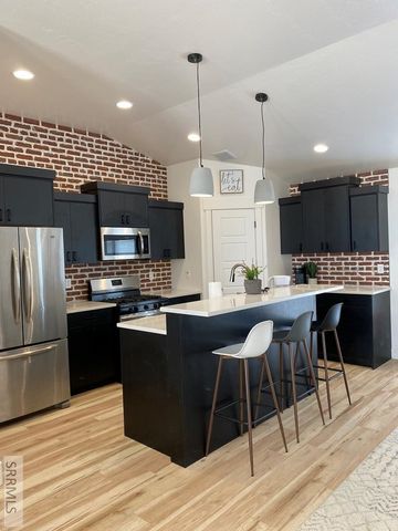 4391 E Arcadia Road, Idaho Falls, ID 83401