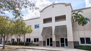 3940 CORAL RIDGE Drive 24, Coral Springs, FL 33065