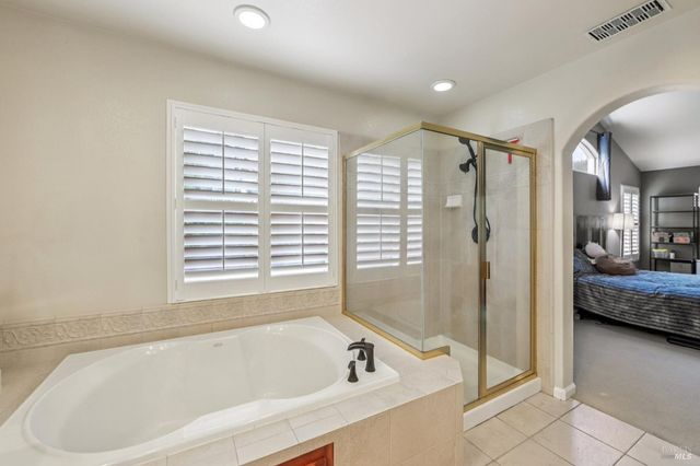 1444 Great Heron Dr, Santa Rosa, CA 95409