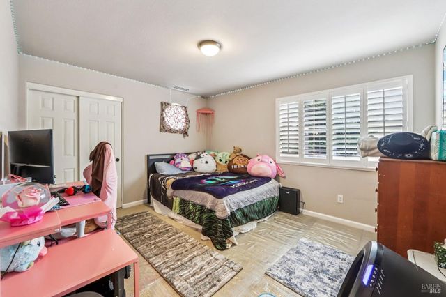 1444 Great Heron Dr, Santa Rosa, CA 95409