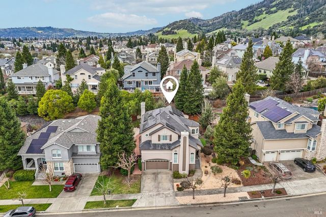 1444 Great Heron Dr, Santa Rosa, CA 95409