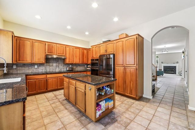 1444 Great Heron Dr, Santa Rosa, CA 95409