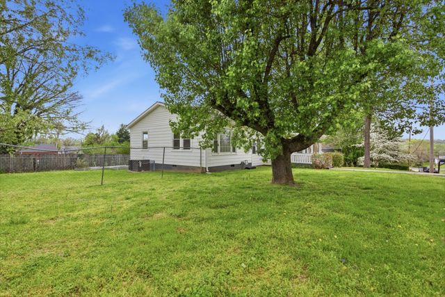 114 5th Ave, Columbia, TN 38401