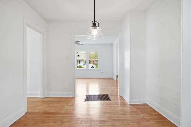 114 5th Ave, Columbia, TN 38401