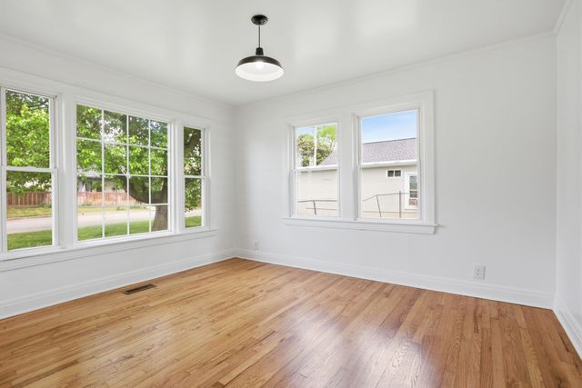 114 5th Ave, Columbia, TN 38401