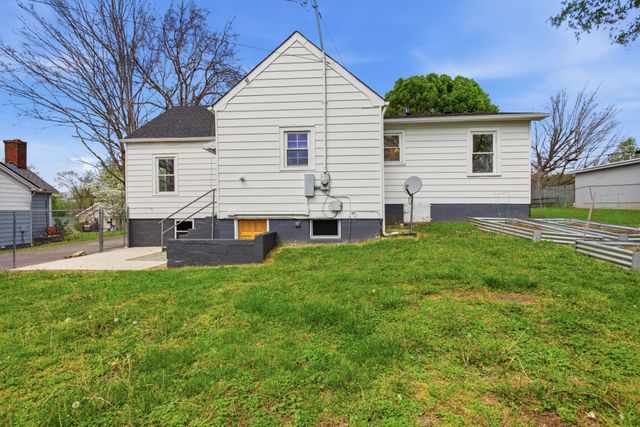 114 5th Ave, Columbia, TN 38401