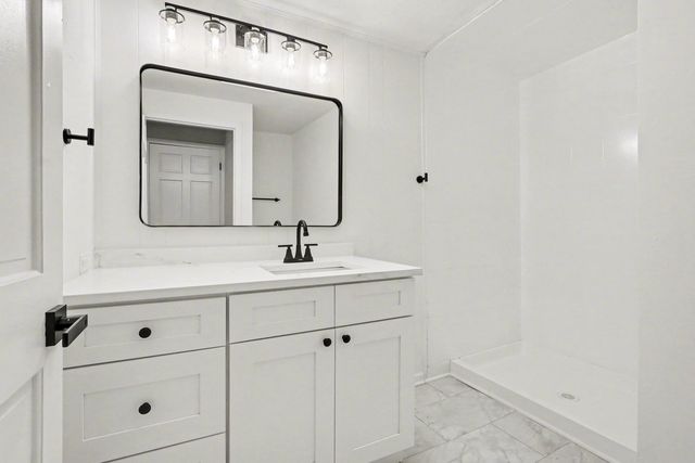 808 Sterling Avenue, Flossmoor, IL 60422