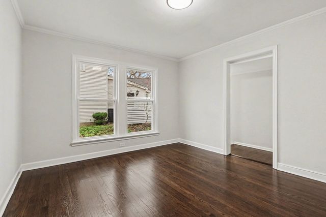 808 Sterling Avenue, Flossmoor, IL 60422