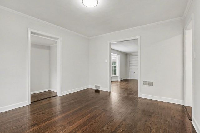 808 Sterling Avenue, Flossmoor, IL 60422