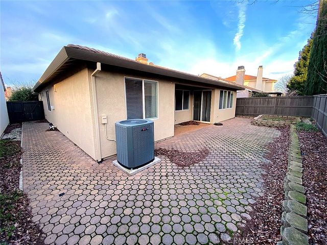 11704 Village Pond Way, Rancho Cordova, CA 95742