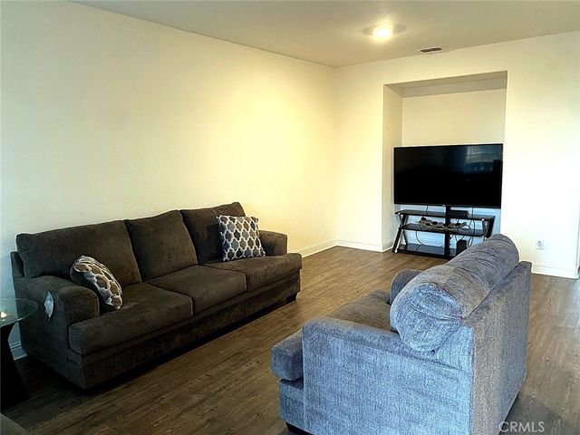 11704 Village Pond Way, Rancho Cordova, CA 95742