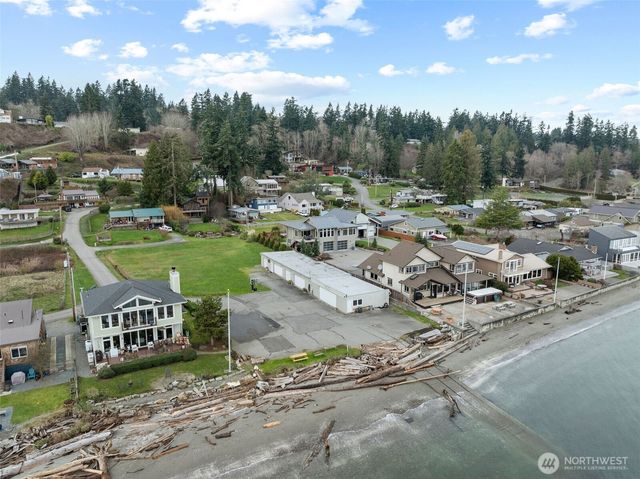 6876 Helena Street, Clinton, WA 98236