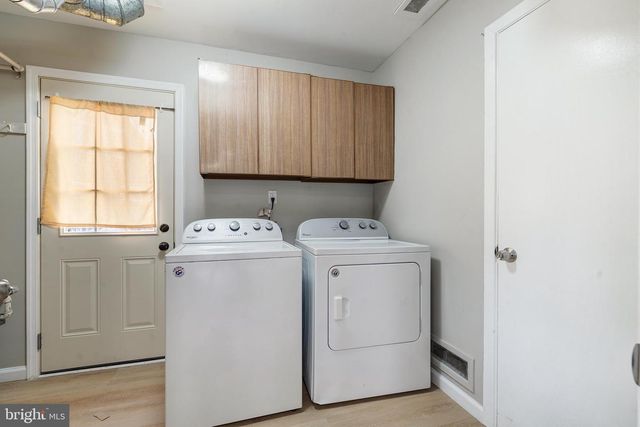 27 HARPER LN, Willingboro, NJ 08046