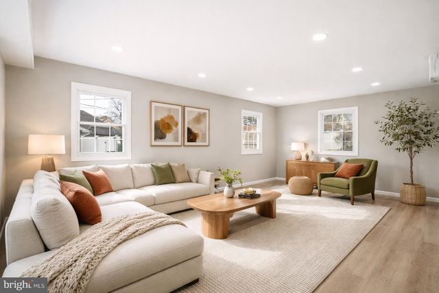 27 HARPER LN, Willingboro, NJ 08046