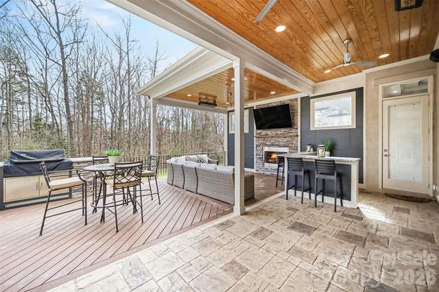 401 Wingfoot Drive, Waxhaw, NC 28173