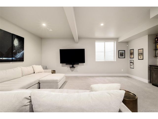 7160 W 32nd Pl, Wheat Ridge, CO 80033